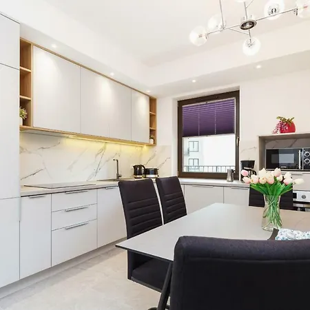 Przedwiosnie By Renters Lägenhet *