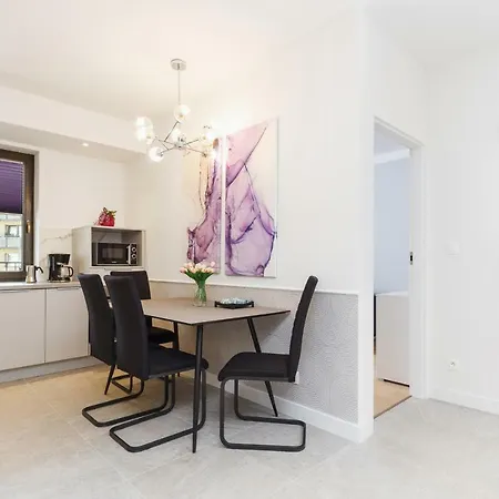 Apartment Przedwiosnie By Renters